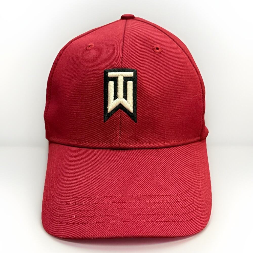 Vintage Nike Red TIGER WOODS One FlexFit VR Fitted Golf Hat S/M 319961-677 Rare